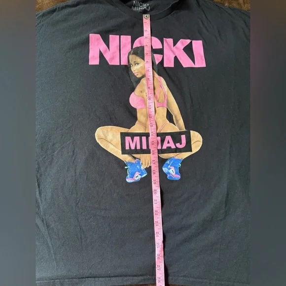 Nicki Minaj Oversized Graphic Tee - Picture 4 of 4